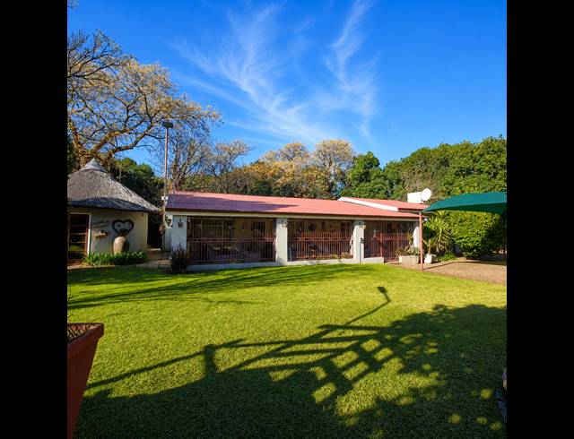 2.10HA SMALLHOLDING FOR SALE IN BUYSCELIA